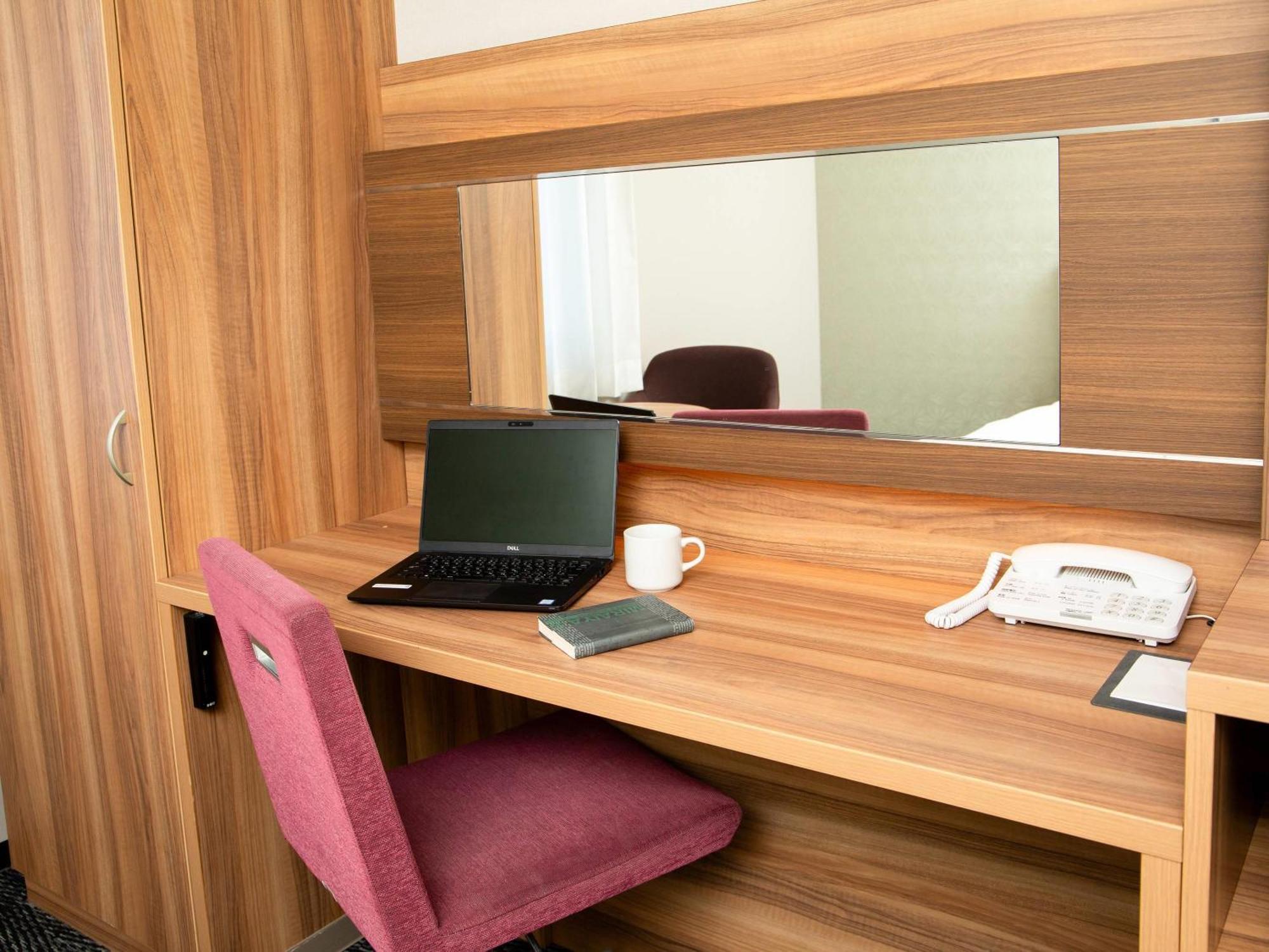 Comfort Era Higashi Kanda Hotel